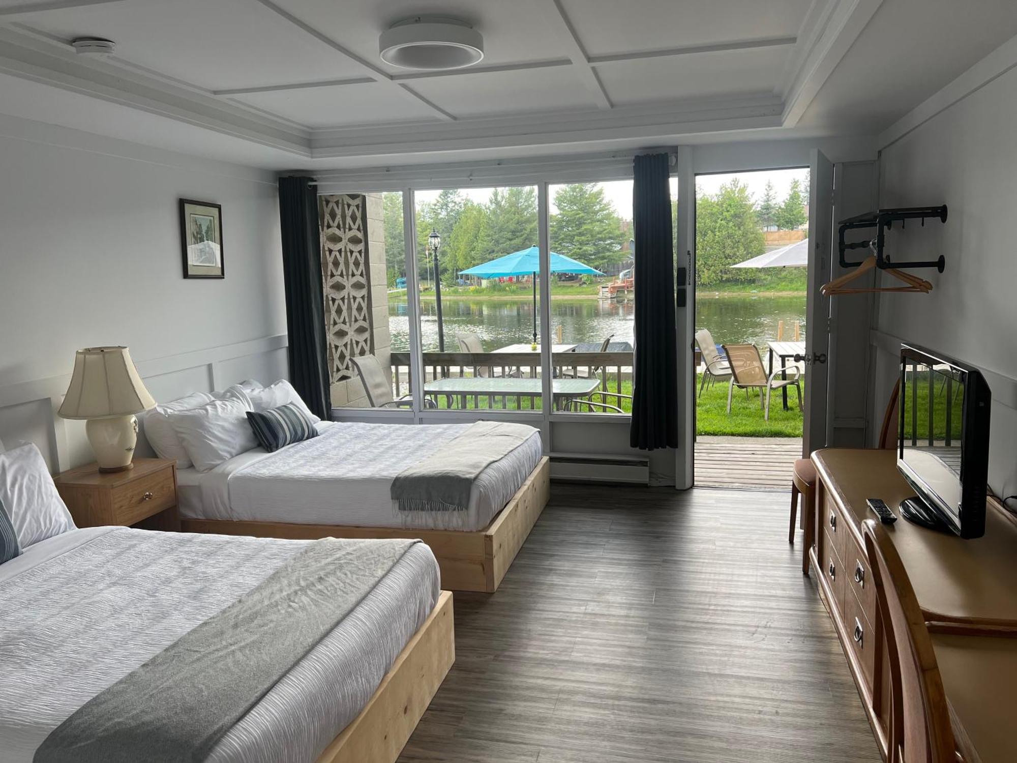 Kit Wat Motel & Marina Собл-Біч Екстер'єр фото