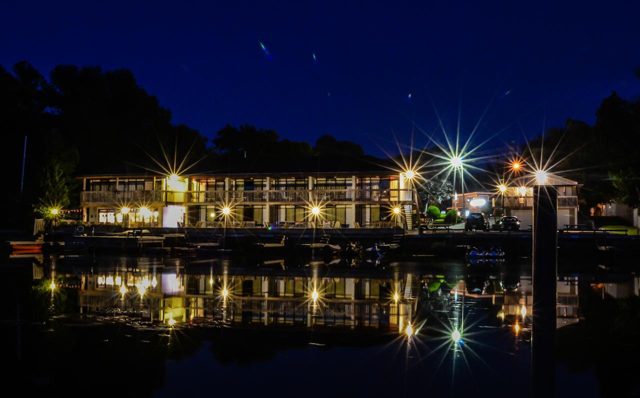 Kit Wat Motel & Marina Собл-Біч Екстер'єр фото
